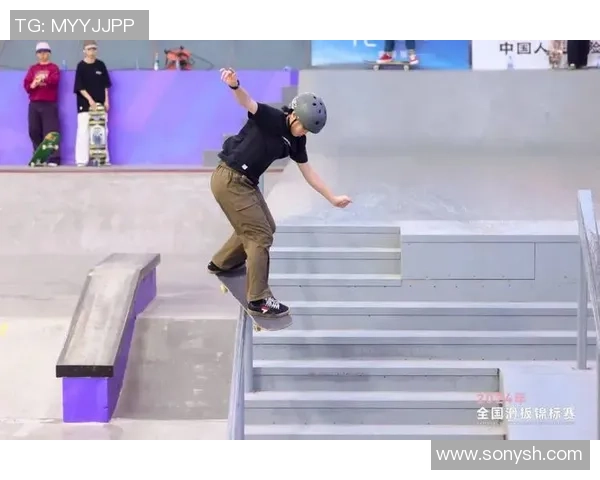 武汉滑板队在世界街舞大赛中的团队协作表现精彩纷呈引发热议